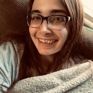 Meet your Posher, Kim